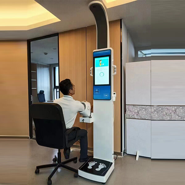 智能身高體重血壓一體機應用實拍 智能身高體重血壓一體機應用實拍