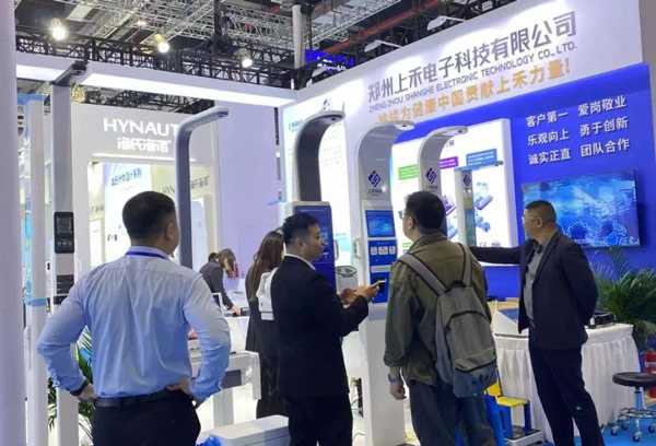 客戶體驗了解上禾身高體重秤 客戶體驗了解上禾身高體重秤